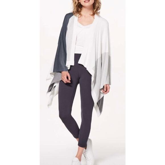 Lululemon Hatha Wrap in Raceway Grey & White OS - Picture 1 of 7